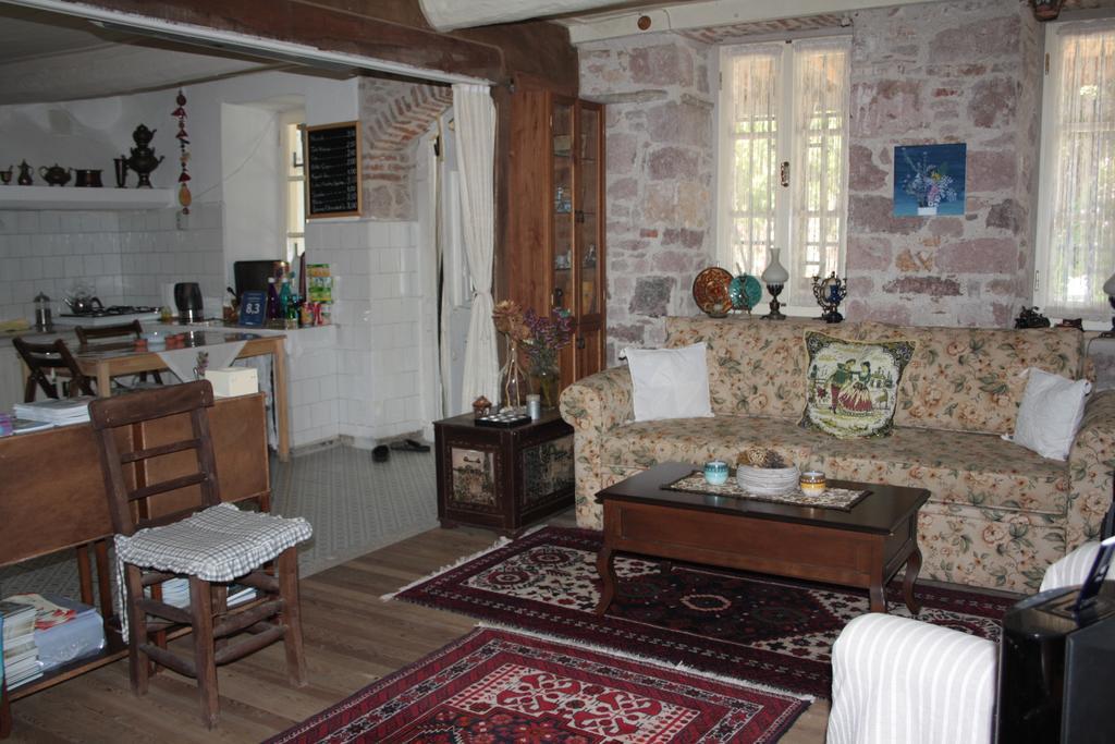 Istanbul Pension Аявали Екстериор снимка